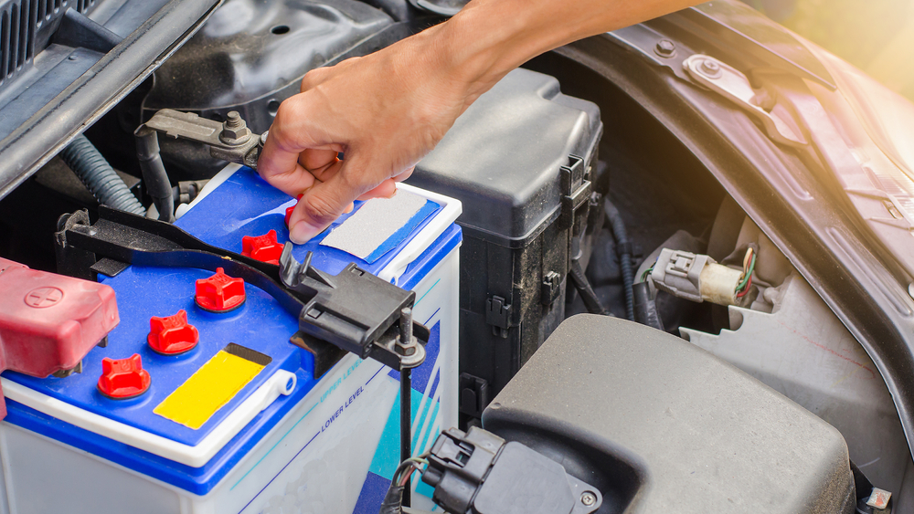 Why You Should Consider Purchasing Your Next Car Battery Online in the UK